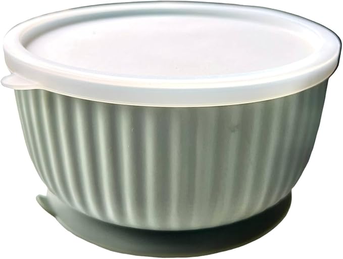 Cat Bowls with Suction Cup 400ml with Silicone Lid — Elevated Silicone Pet Dish with Non-Slip Bottom for Dry Food, Wet Food and Water — Silicone Water Bowl for Small Dog, Rabbit, Kittens (SoftGreen)
