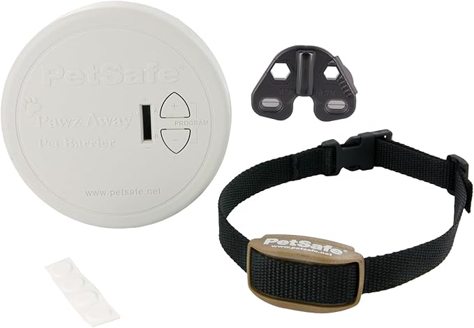 PetSafe Pawz Away Indoor Pet Barrier - Battery-Operated Indoor Invisible Containment Area with Adjustable Compatible Collar - Easy Setup for Furniture Protection