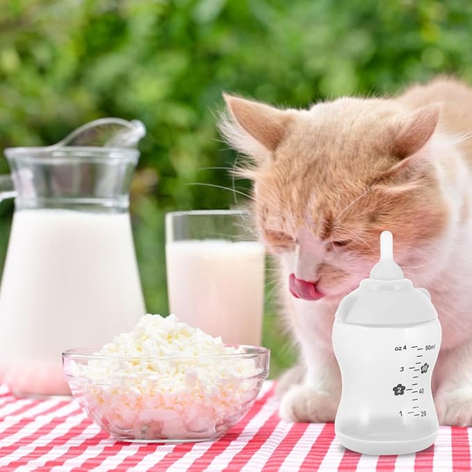 Silicone PET Nursing Bottle for Kittens and Puppies Leak-Proof Milk Feeder 100% Food-Grade Material Portable Feeding Bottle for Small Animals