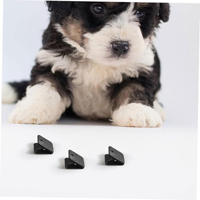 BESPORTBLE 8pcs Dog Pee Pad Holder Clip Wall Mounted Training Pad Holder for Dogs Reusable Potty Training Supplies