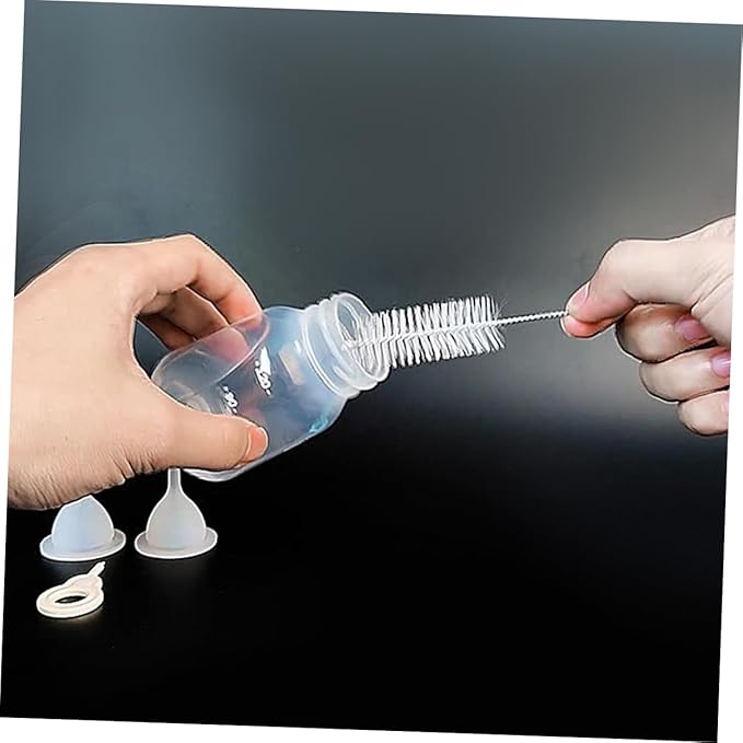 Levemolo 2pcs Cat Milk Bottle for Newborn Kittens and Puppies Manual Feeder with Silicone Nipple Safe and Odorless Small Pet Feeding Bottles for Hand-Feeding and Controlling Food Intake