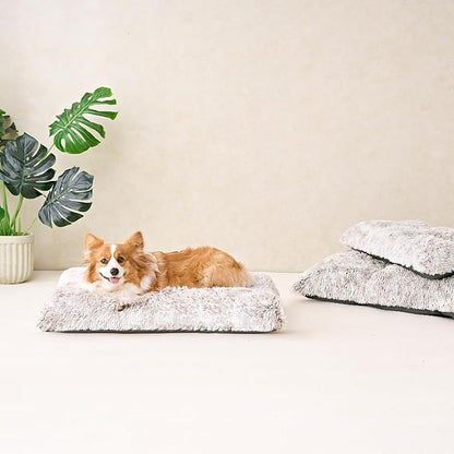 EHEYCIGA Fluffy Dog Crate Bed for Large Dogs, Plush Faux Fur Crate Pad, Calming Anti Anxiety Large Dog Bed, Washable Soft Warm Mat with Non-Slip Bottom, Brown