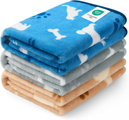 Luciphia 1 Pack 3 Dog Printed Fleece Pet Blankets Washable，Soft Warm Throw Covers for Crate Couch Bed，Cozy Puppy Essentials for Dogs and Cats， Blue/Grey/Khaki, Small (23x16 inch)