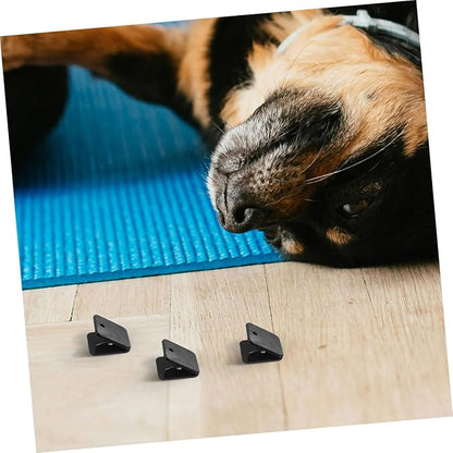 BESPORTBLE 8pcs Dog Pee Pad Holder Clip Wall Mounted Training Pad Holder for Dogs Reusable Potty Training Supplies