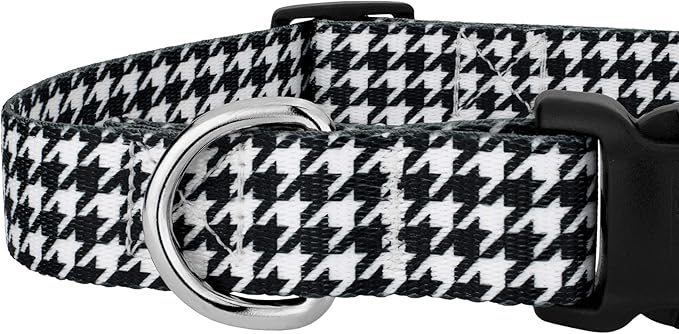 Country Brook Petz - Houndstooth Everyday Dog Collar and Leash - Sports and Athletics Collection Featuring Spirited Designs (5/8 Inch, Small)