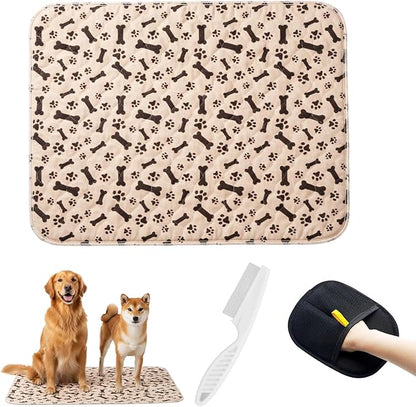 Puppy Pads with Pheromones, Washable Puppy Pads with Pheromones, Indoor Potty Training for Puppies, Travel Protection in Cars and Hotels, 15.7 x 23.6 Inches with Grooming Glove and Flea Comb