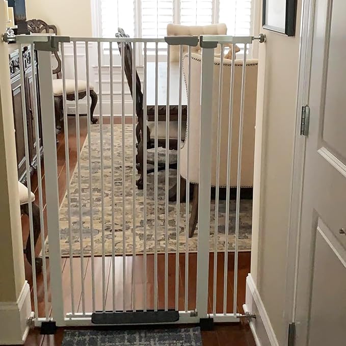 SHYUJAJIE 51.18 Inch Extra Tall Pet Gate, 29.5-43" Adjustable Wide Auto Close Dog Gates, Pressure Mounted Walk Through Tall Cat Gate for Doorways,Hallway,Stairs（White）