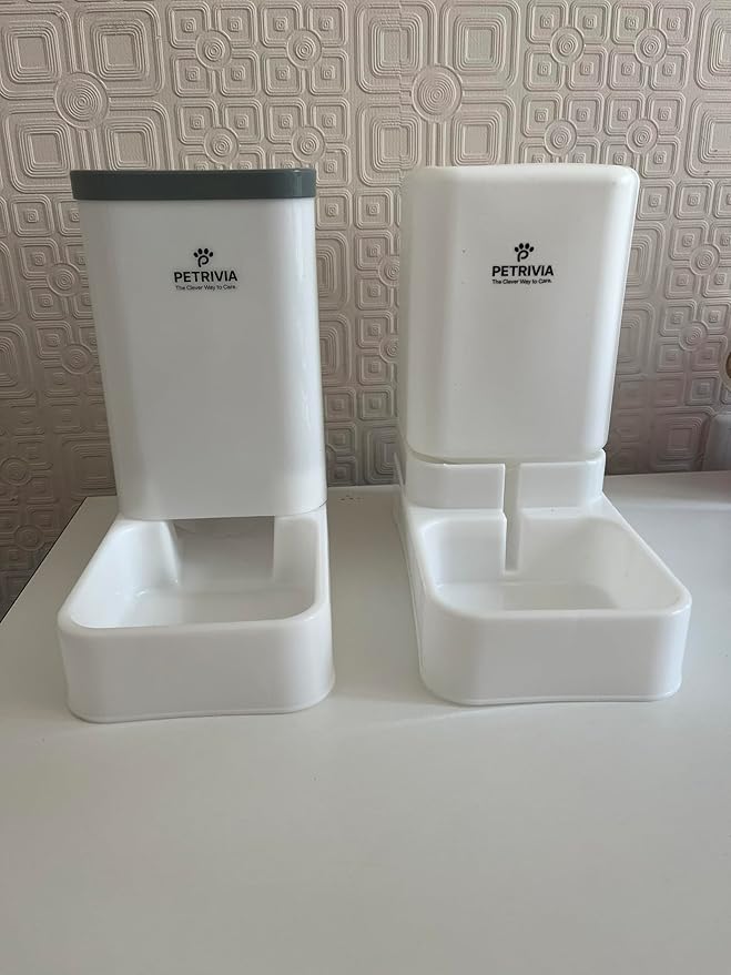 Automatic Pet Feeders Automatic Dog Food and Water Dispenser Water Dispenser for Dogs Gravity Water Dispenser Cat Feeders Automatic Cat Food Dog Water and Food Dispenser Gravity Pet Water Dispenser