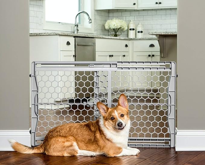 Carlson 28"-42" Easy Fit Dog Gate, Expandable Plastic Pet Gate, Pressure Mounted Gate for Doorways & Hallways, Gray