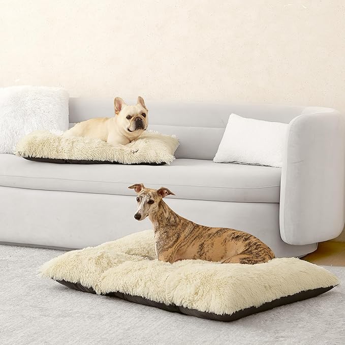 EHEYCIGA Fluffy Dog Crate Bed for Large Dogs, Plush Faux Fur Crate Pad, Calming Anti Anxiety Large Dog Bed, Washable Soft Warm Mat with Non-Slip Bottom, Ivory Beige