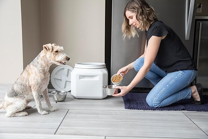 Vittles Vault Traditional Pet Food Storage Container For Dog Kibbles/Bird Seed/Oatmeal/Rice/Flour/Cereal, BPA Free Plastic, Sealed Airtight For Cat Food, Up To 30 lb, Made in USA, With Scoop, Gray
