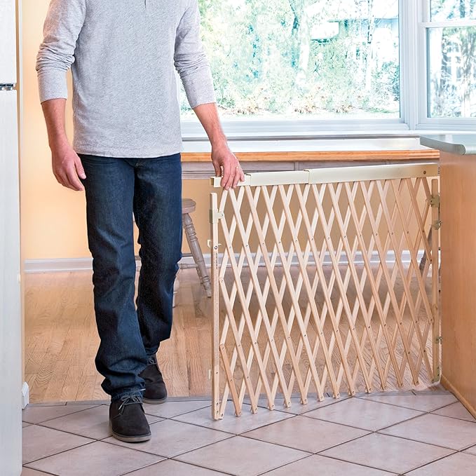 Evenflo Expansion Walk-Thru Room Divider Baby Gate (Natural Wood)