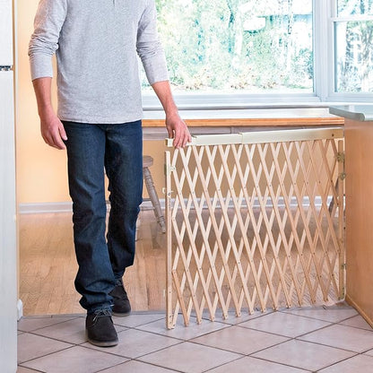 Evenflo Expansion Walk-Thru Room Divider Baby Gate (Natural Wood)