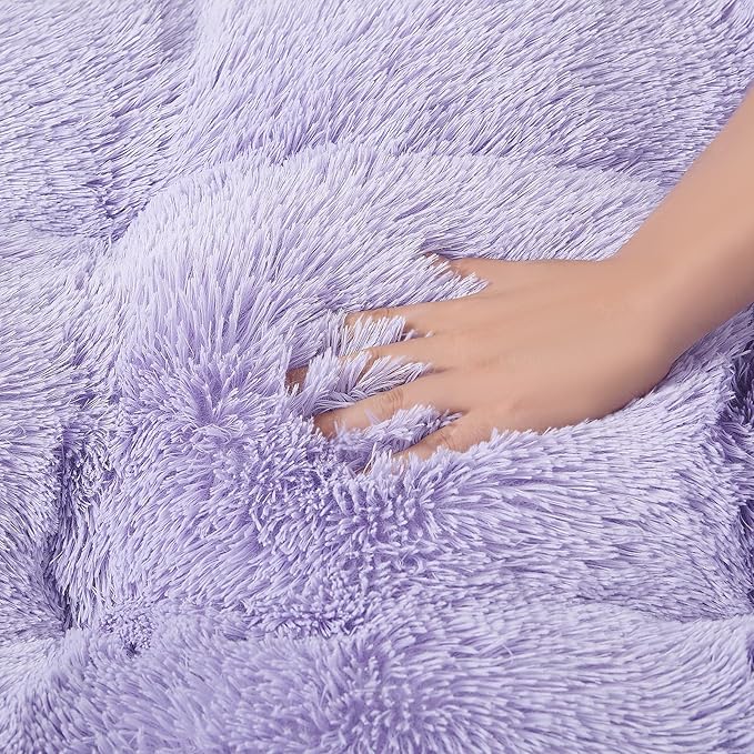 EHEYCIGA Fluffy Dog Crate Bed for Medium Dogs, Plush Faux Fur Crate Pad, Calming Anti Anxiety Medium Dog Bed, Washable Soft Warm Mat with Non-Slip Bottom, Purple